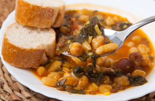 Sopa de habas y crema de espinaca